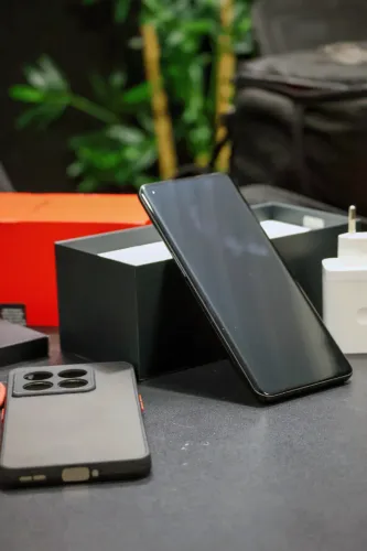 OnePlus 10 Pro 256GB 12GB RAM - Impecável, Sem Marcas