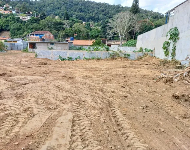 Vendo 2 terrenos juntos ou separados portunidade Madame Machado Petrópolis rj Itaipava 