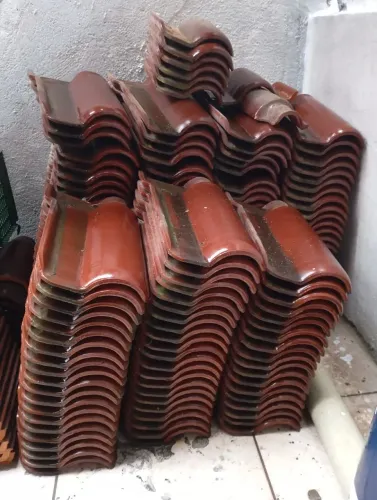 Telha cerâmica Portuguesa Winter pinhão Peça