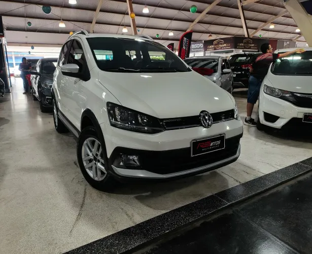 Volkswagen Crossfox 1.6 T. Flex 16V 5P 2015