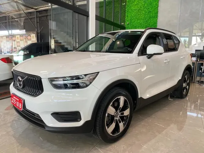 Volvo XC40 T-4 2.0 190cv FWD 2019