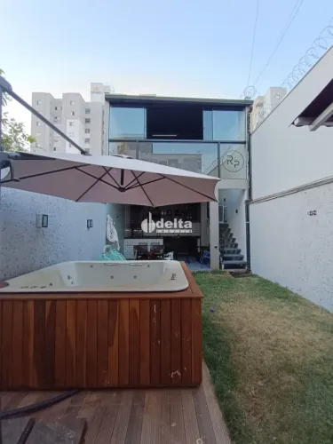 Casa disponível para venda no bairro Laranjeiras em Uberlândia MG