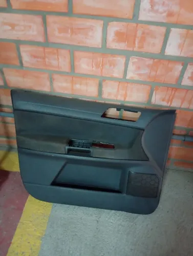 Forro porta motorista Volkswagen Polo 2008/2014