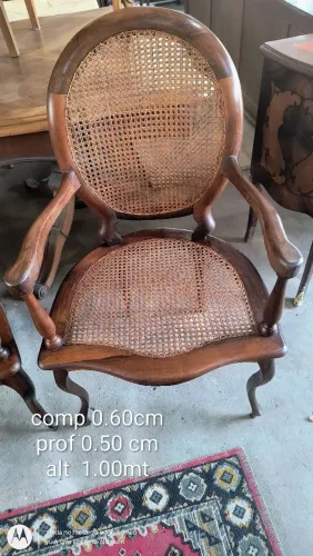 lidas poltronas medalhão
