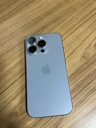 IPHONE 16 PRO IMPECÁVEL