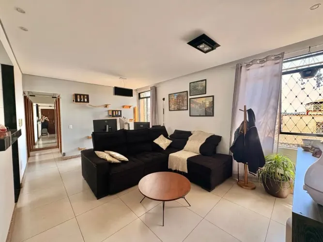 Excelente apartamento com 3 quartos no melhor ponto do bairro!
