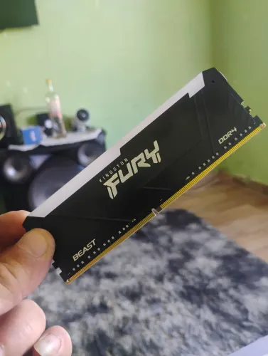 Memória ddr4 16gb RGB 3200mhz nova top demais