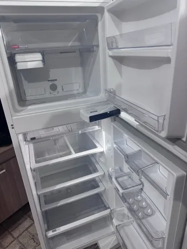 Geladeira 375L