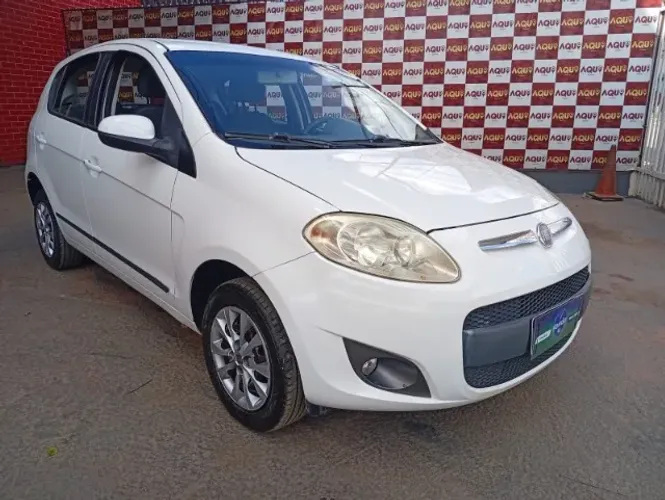 Fiat Palio Attractive 1.0 EVO Fire Flex 8V 5P 2013