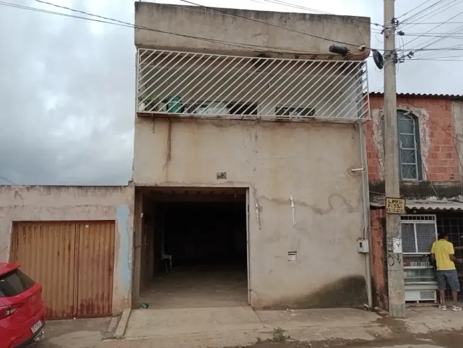 Prédio no Arapoanga C/Loja e AP / Atras do Ultra Box  e Prox ao Mercado Junior