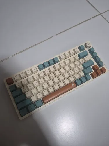 Teclado Gamer Ribbon superframe 75% abnt