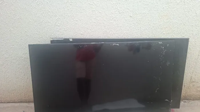 Vendo TVS PARA CONSERTO