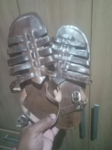 Chinelo de Couro Legítimo 