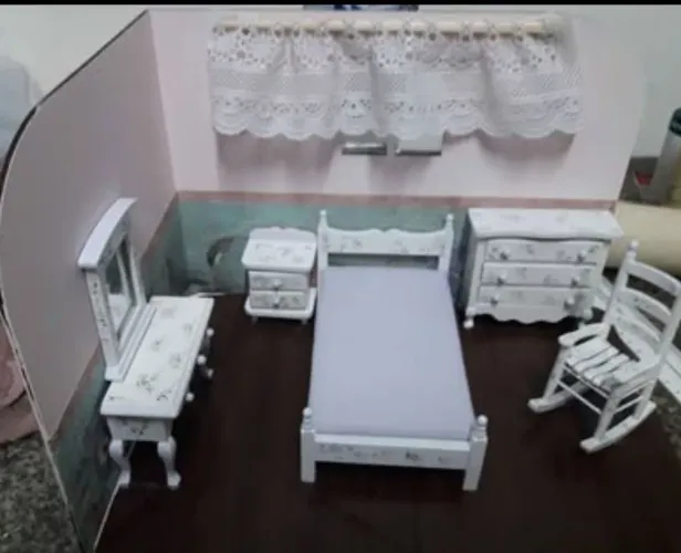 Mini jogo de quarto para casinha de bonecas