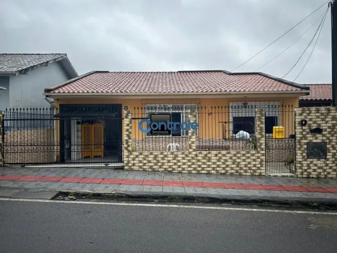 Casa com 01 suíte, Bela Vista - São José/SC
