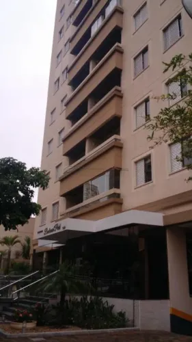 Locação de Apartamentos / Padrão na cidade de Londrina