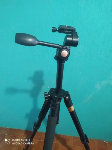 Tripé pra câmera lcp 620