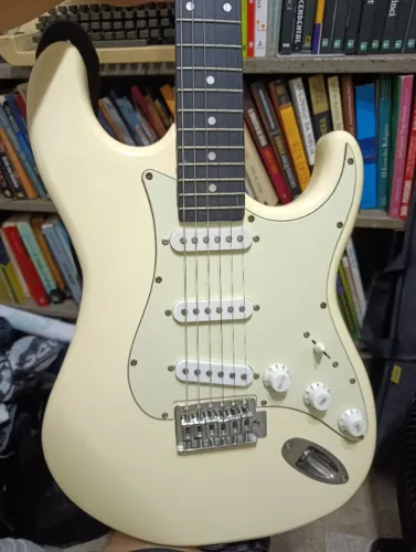 Guitarra Memphis MG30 - Tagima
