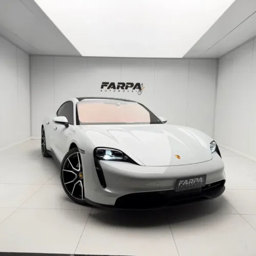 Porsche Taycan 4S (elétrico) 2023