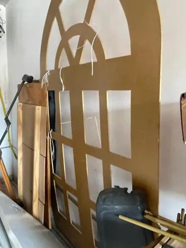 Vendo janela decorativa de compensado 