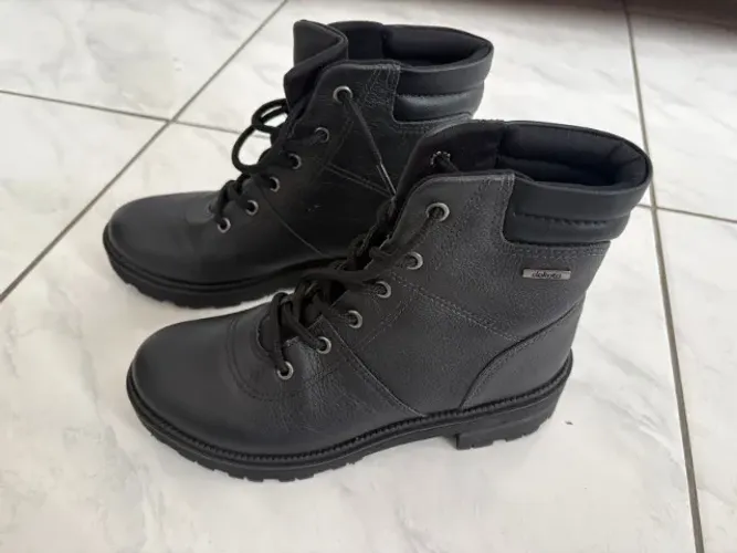 Bota DAKOTA coturno preta Nº35 - Linda e super conservada