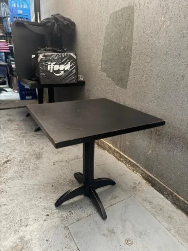 MESA QUADRADA RESTAURANTE