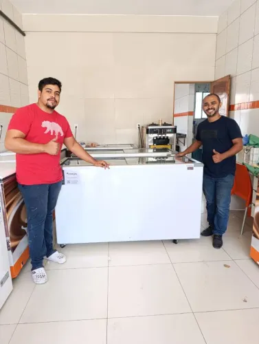 FREEZER HORIZONTAL DUPLA AÇÃO 503 LITROS TAMPO DE VIDRO COM ILUMINAÇÃO DE LED FRICON