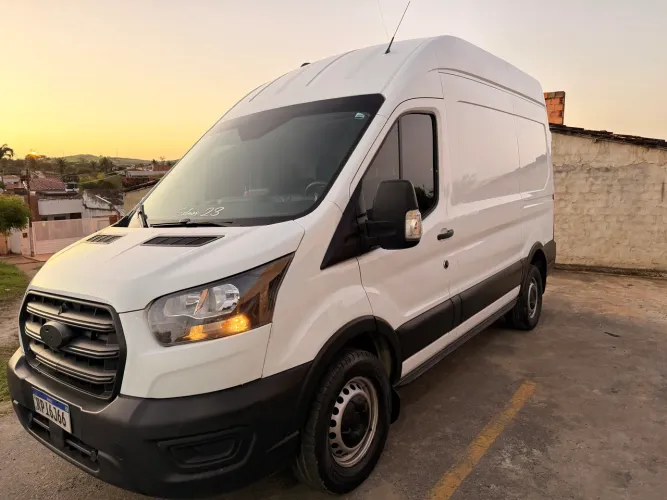 Ford Transit Furgão 2.0 Curto Turbo Diesel 2023