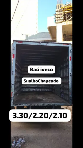 Baú iveco