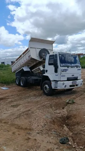 Ford cargo 2428