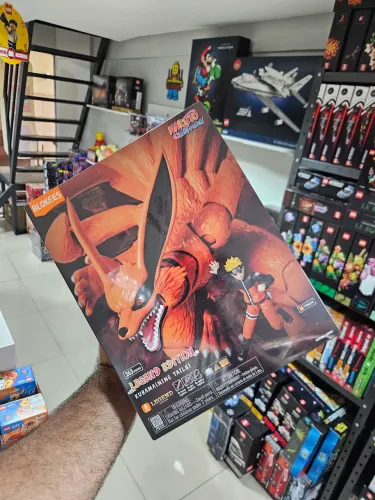 Action Figure Kurama e Naruto BLOKEES