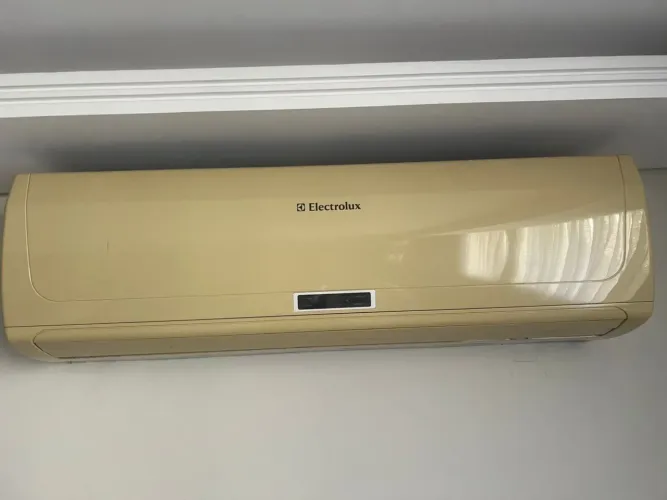 Ar condicionado split Electrolux 18000 BTUs- Para Peças