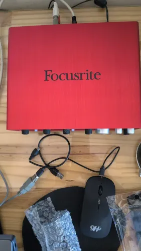 Interface de áudio Focusrite Scarlett 18i8