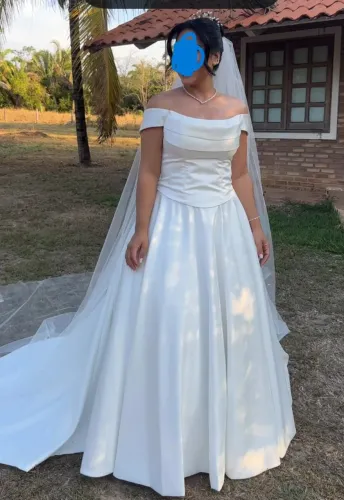 VESTIDO DE NOIVA USADO 1 VEZ + ACESSÓRIOS