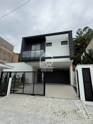 Casa Elysium Residenz com 248m² em Jaraguá do Sul, SC