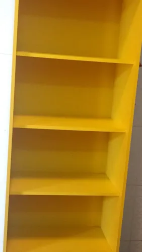 Armario antigo para decoração de lojas infantil . 
