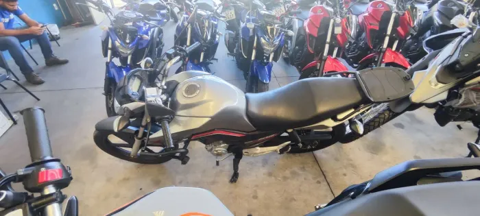 HONDA CG FAN 160 PRATA 2023 Shalon veículos Cariacica
