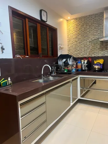 Casa Moderna próx as 3 ruas 