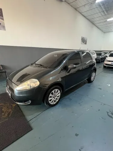 Fiat Punto Attractive 1.4 Fire Flex 8V 5P 2011