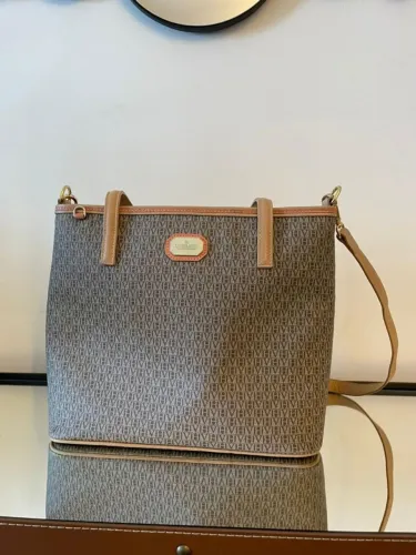 Bolsa Victor Hugo original - elegante, estruturada e em excelente estado