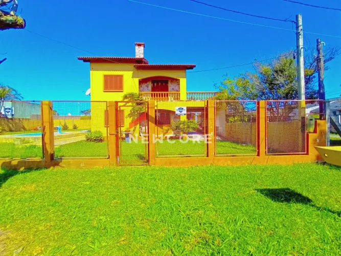 Casa em Rua Rolante - Albatroz (Distrito) - Imbé/RS