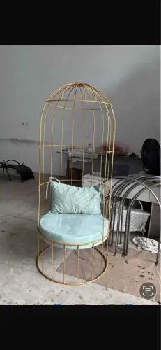 Cadeira decorativa para seu espaço de festas ou beleza lindíssima