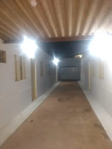Vedo um Lote de 360 metros com 6 Quites 4 de 1 Quarto e 2 de 2 Quartos em Aguas Lindas GO