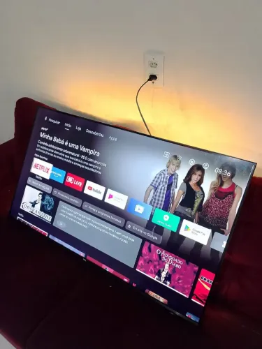TCL 43 Android com controle original, suporte articulado e nota fiscal ( vai com LEDs)