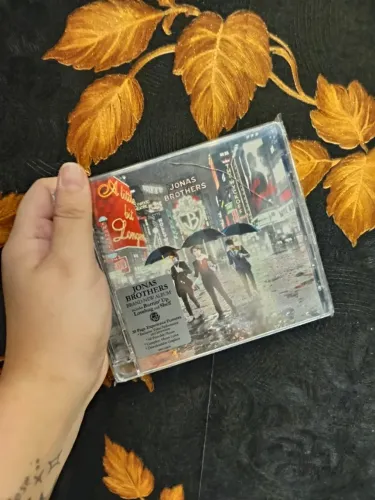 combo cds - jonas brothers - a little bit longer [várias versões]