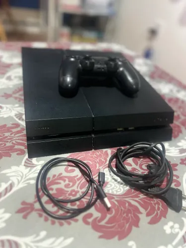 (USADO) PS4 Fat 500gb + 10 jogos originais e controle