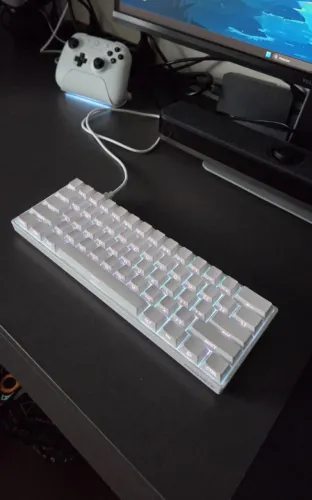 Teclado Magnético Akko Monsgeek Fun60 Pro