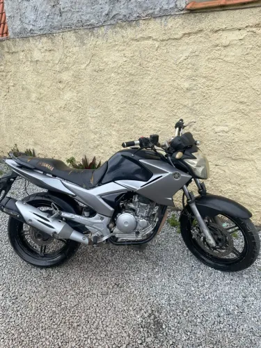 Yamaha Fazer 600/ FZ6 S 2012