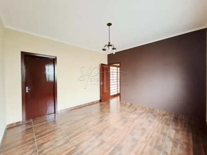 Casa de 272m² com 05 quartos para locação - Vila Seixas