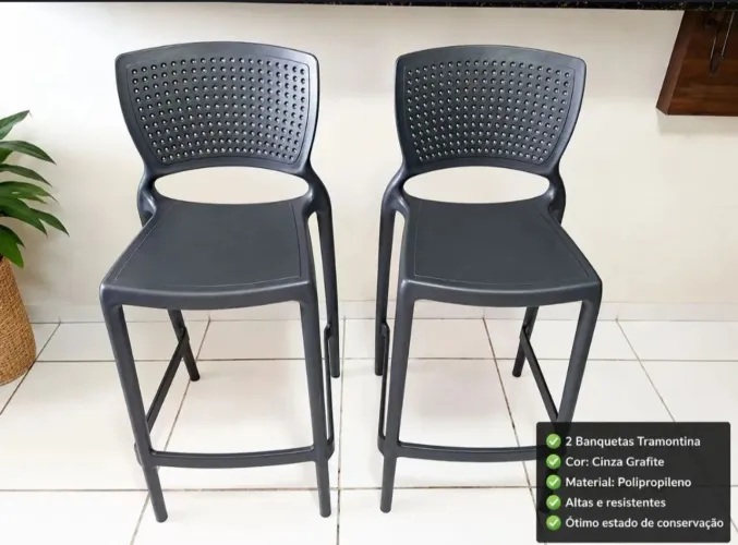2 Banquetas Altas Tramontina Cinza Grafite - R$ 500
